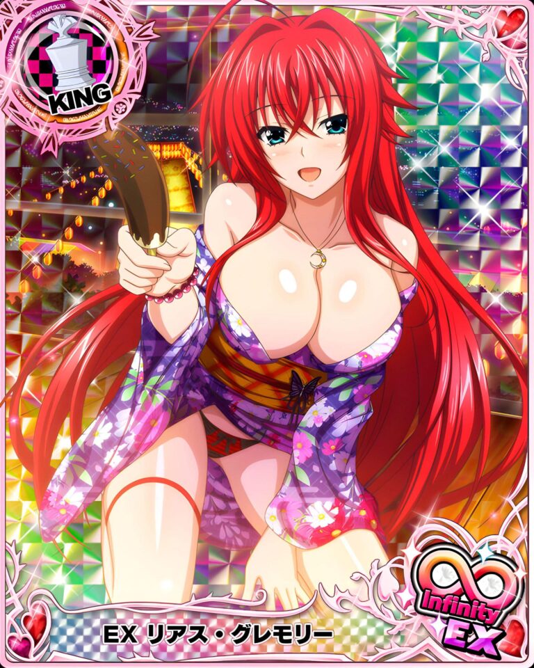 Les filles portent un yukata sexy pour un événement
