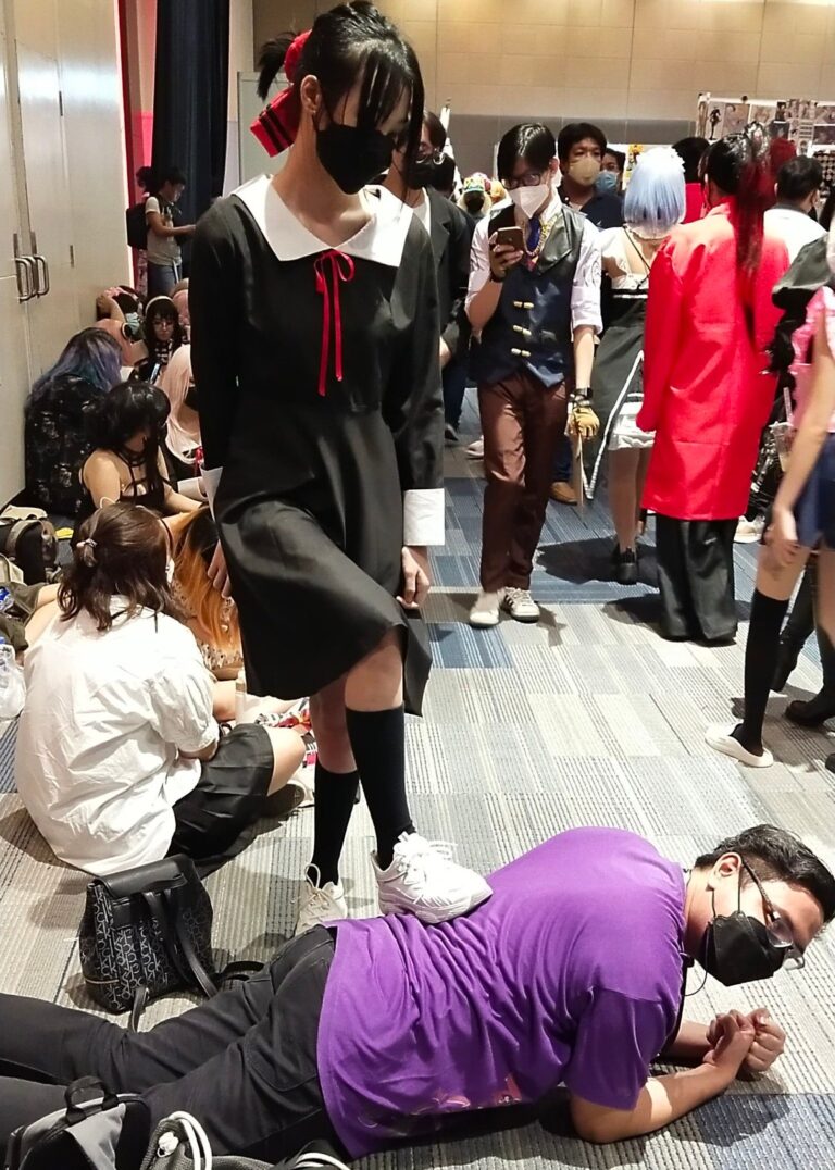 Un sujet a été piétiné par des cosplayers lors d&rsquo;une convention aux Philippines