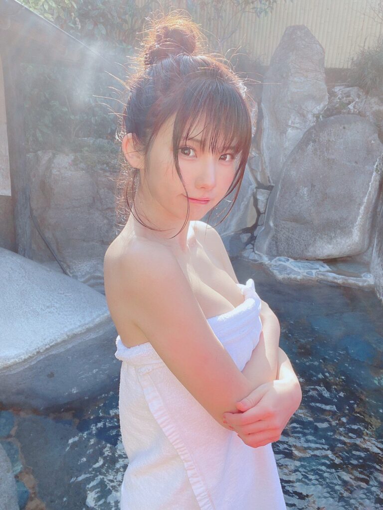 La cosplayeuse Enako a eu un moment embarrassant avec une serviette