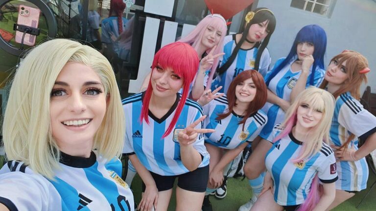 Les cosplayers et Pochita ont célébré le triomphe de l&rsquo;Argentine