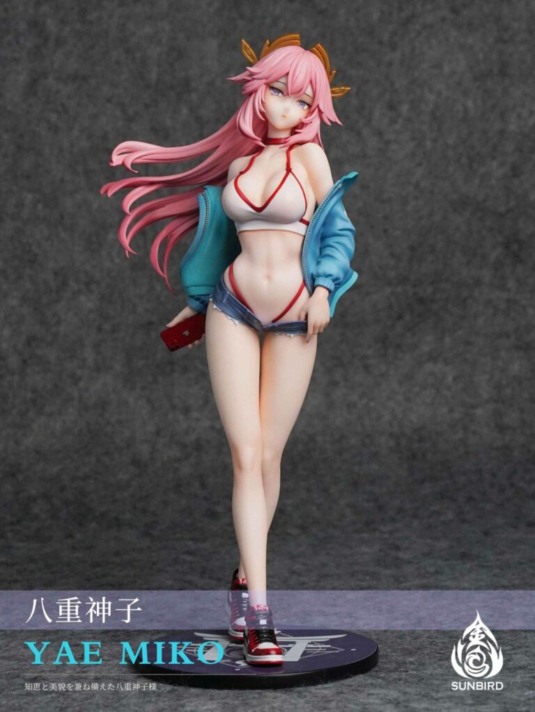 Yae Miko montre ses courbes dans une silhouette sensuelle