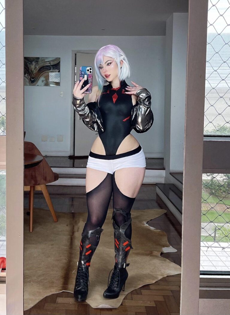 Cette cosplayeuse de Lucy va vous fasciner