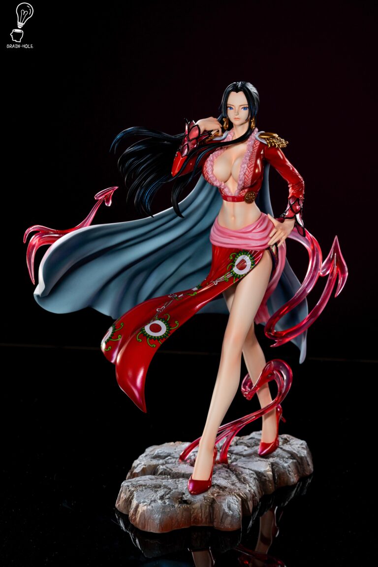 Boa Hancock surprend avec une silhouette enflammée –
