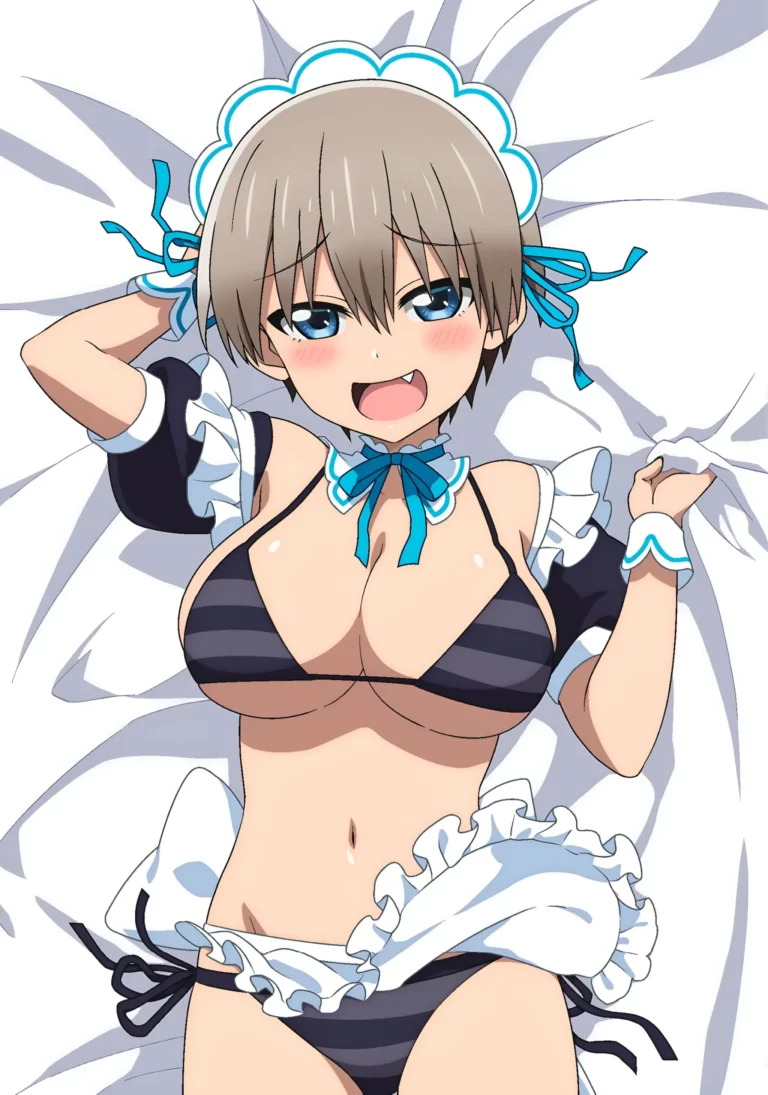 Uzaki-chan et sa mère surprennent avec un dakimakura sensuel