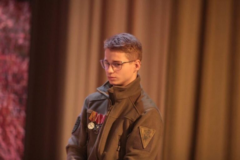 Un soldat otaku de Russie devient viral