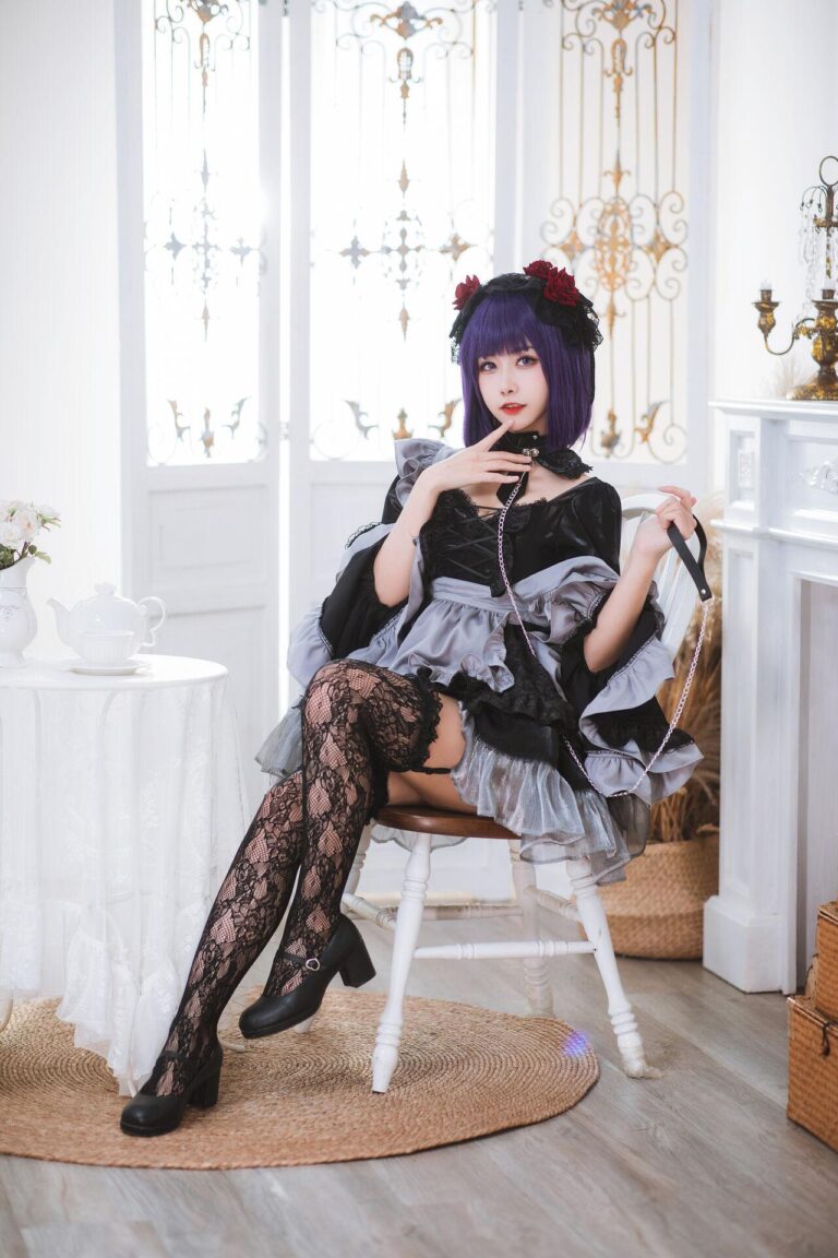 Ce cosplayer de Sono Bisque Doll vous fera saliver