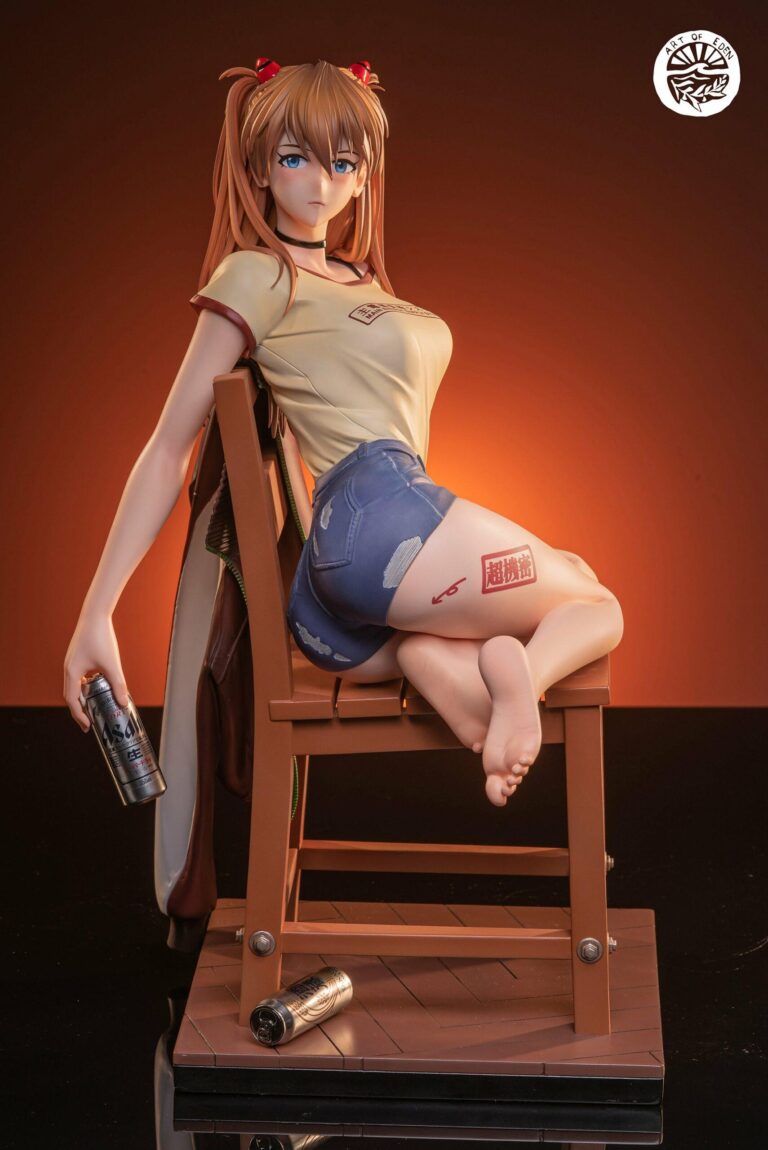 Asuka Langley revient dans une silhouette enflammée –