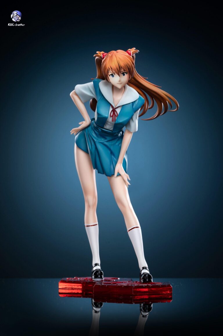 Evangelion amène Asuka Langley dans une figure enflammée –