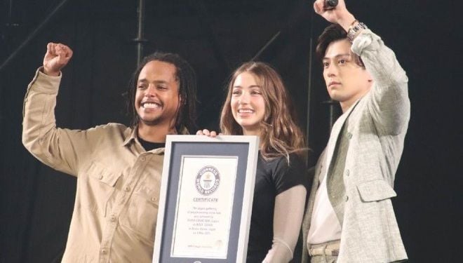 Record du monde pour une pièce dans une bande dessinée d'Osaka avec 897 chapeaux de paille!