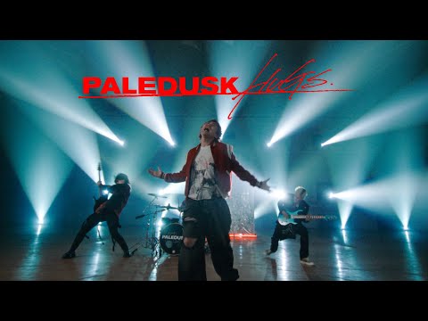 Paledusk se révèle en feu à l'anime Gachiakuta avec sa puissante ouverture
