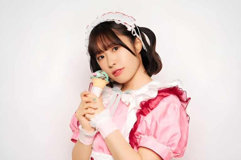 Ai Furihata diplômé d'AiScReam et des renforts arrivent